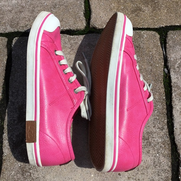 Ugg K Broderick Pink Pebbled Sneakers - Picture 4 of 8